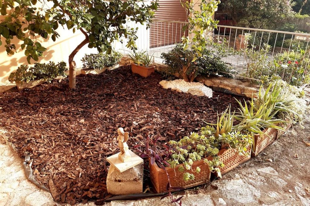 Casa Con Giardino: فاراتسي المظهر الخارجي الصورة